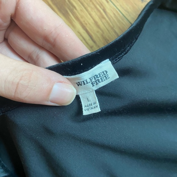 Wilfred black velvet dress - Picture 9 of 10